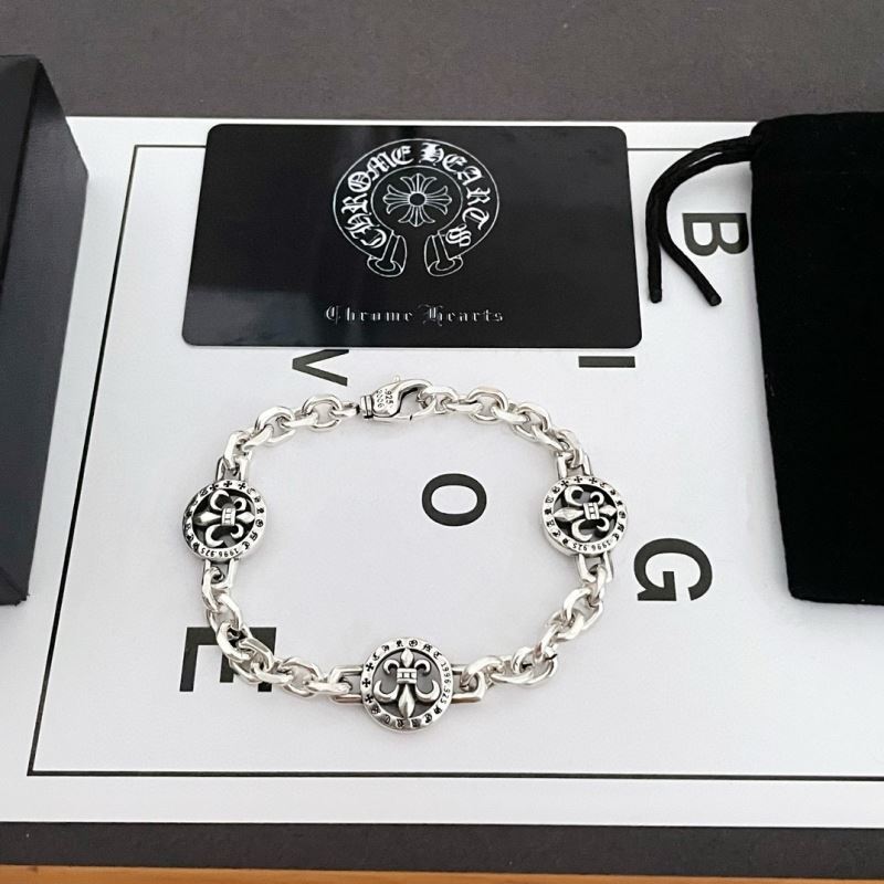 Ch**me He**ts bracelets